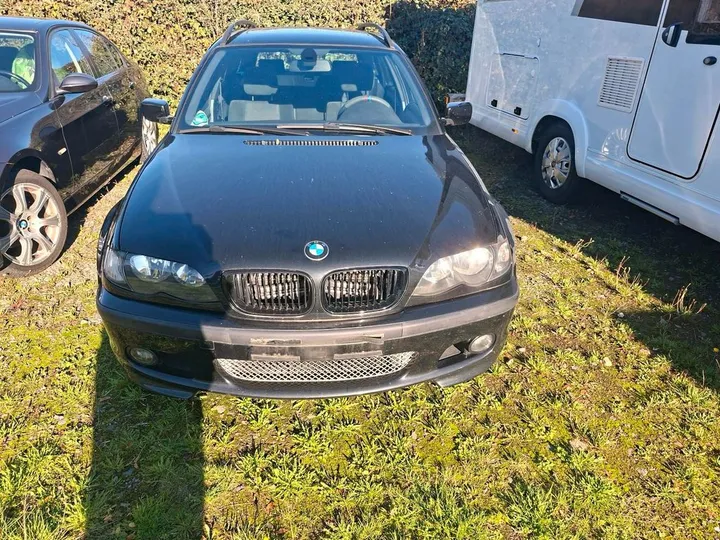BMW 320