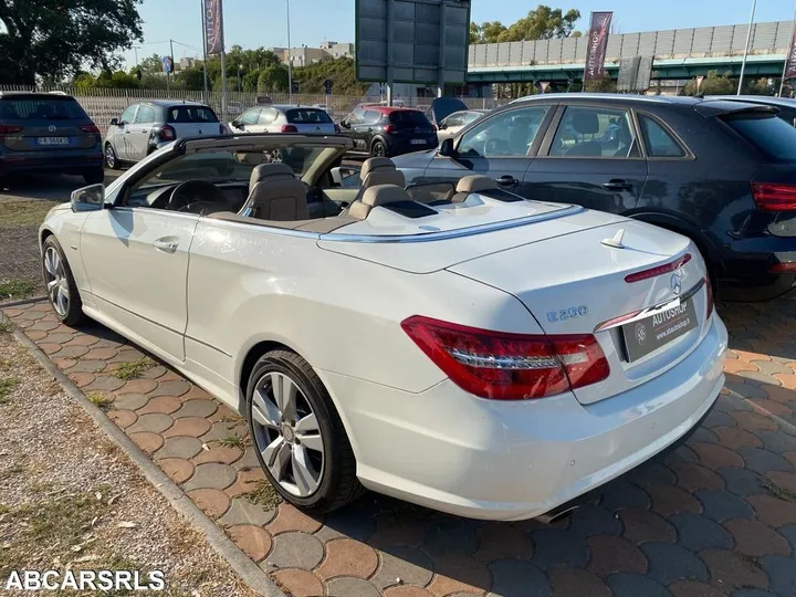 Mercedes-Benz E 250