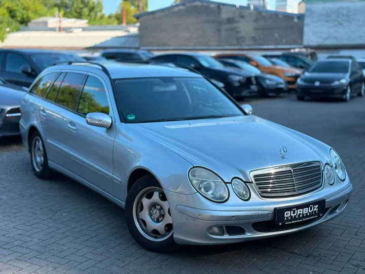 Mercedes-Benz E 220