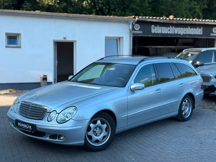 Mercedes-Benz E 220