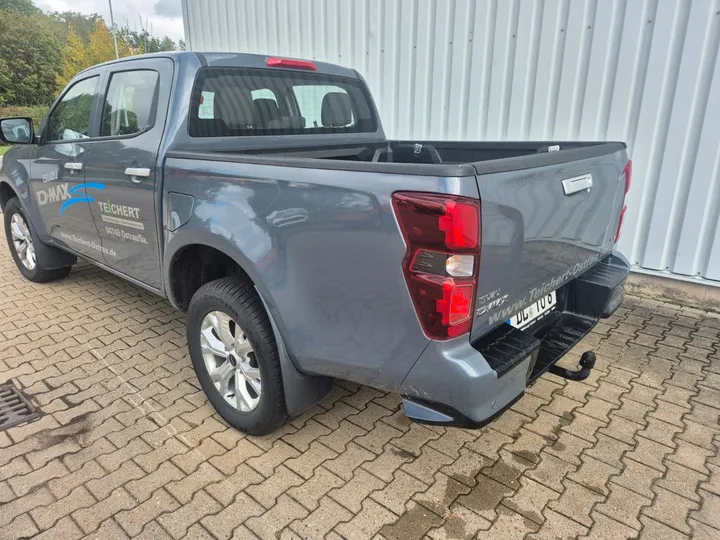Isuzu D-Max