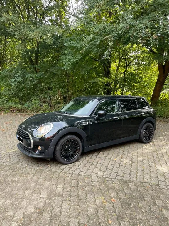 MINI Cooper Clubman