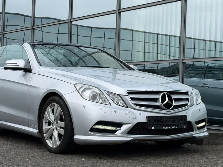 Mercedes-Benz E 220