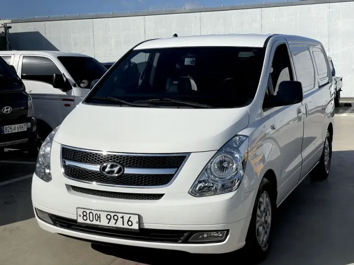 Hyundai Starex