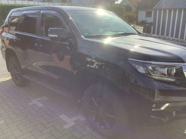 Toyota Land Cruiser