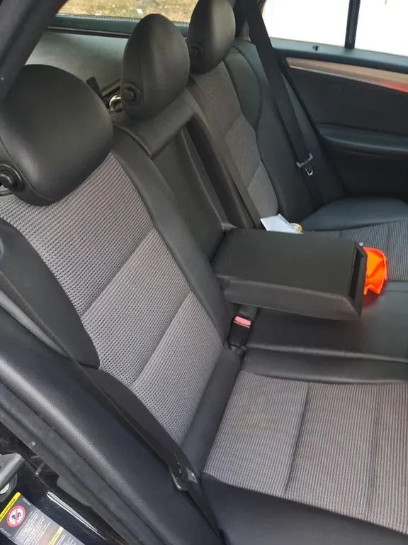 Mercedes-Benz C 320