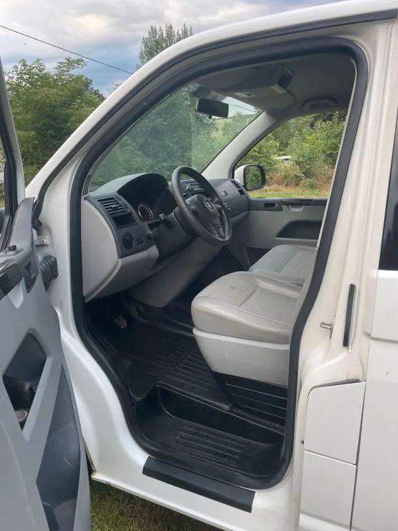 Volkswagen T5 Transporter