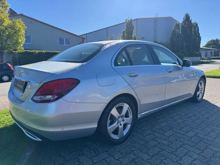 Mercedes-Benz C 200