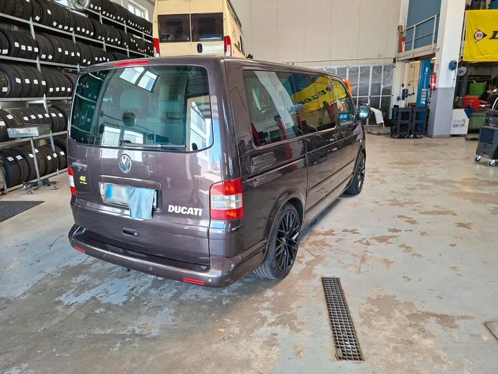 Volkswagen T5 Multivan