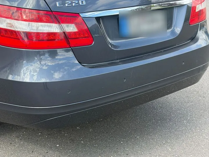 Mercedes-Benz E 220
