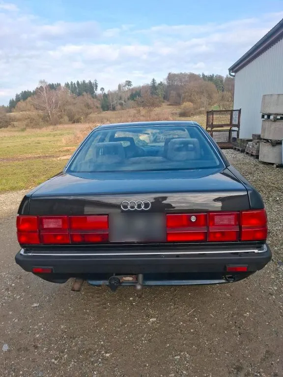 Audi 200