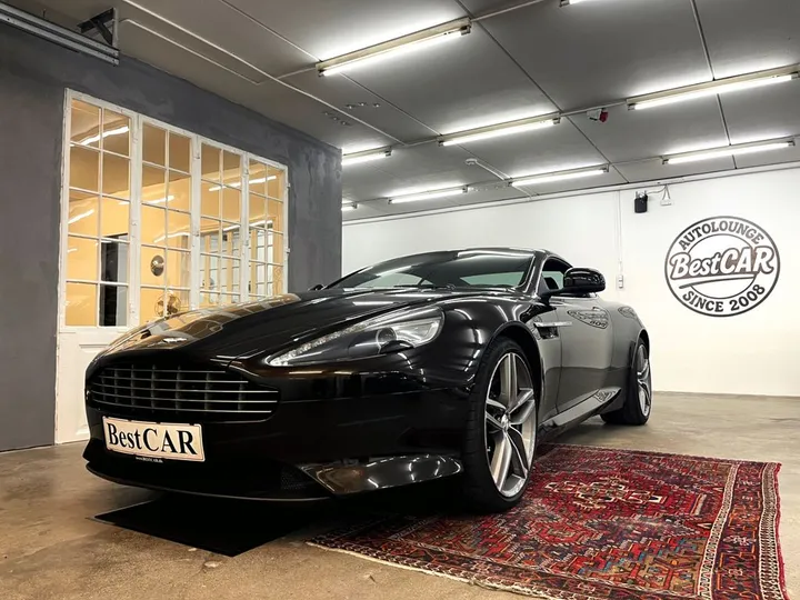 Aston Martin Virage
