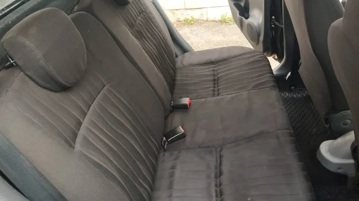 Nissan Pixo