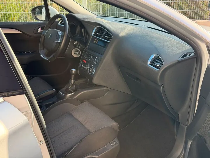 Citroën C4