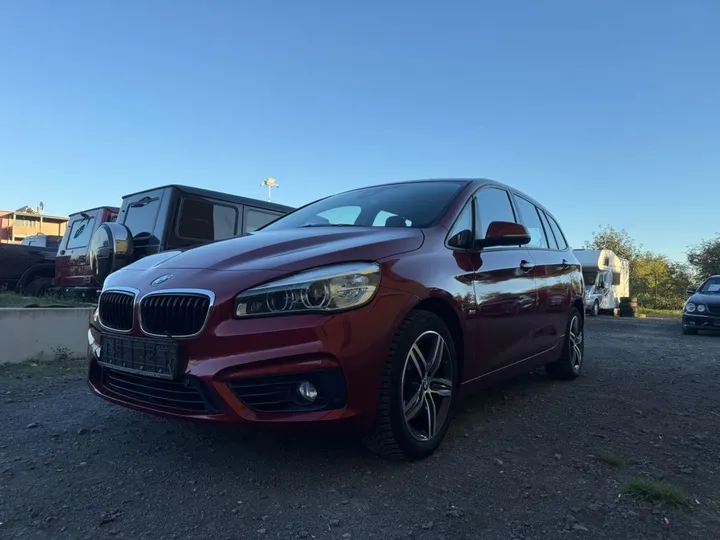 BMW 218