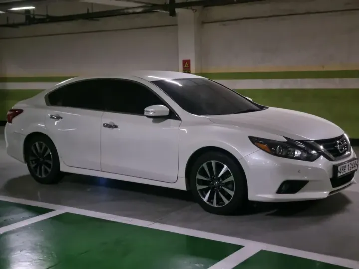Nissan Altima