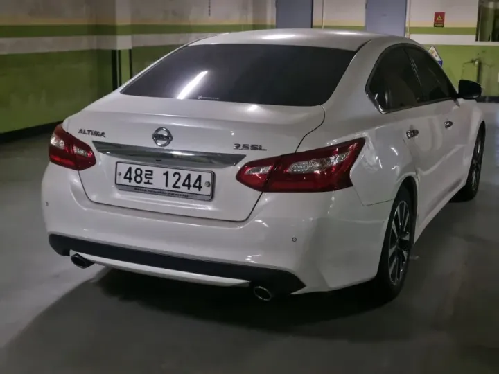 Nissan Altima