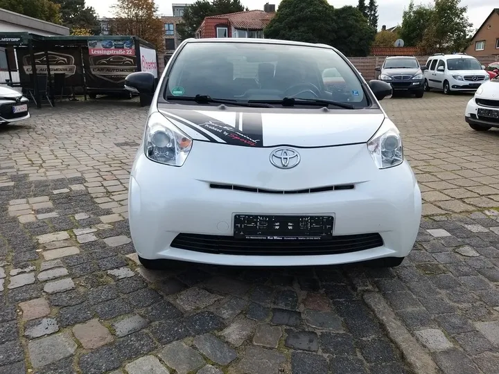 Toyota IQ