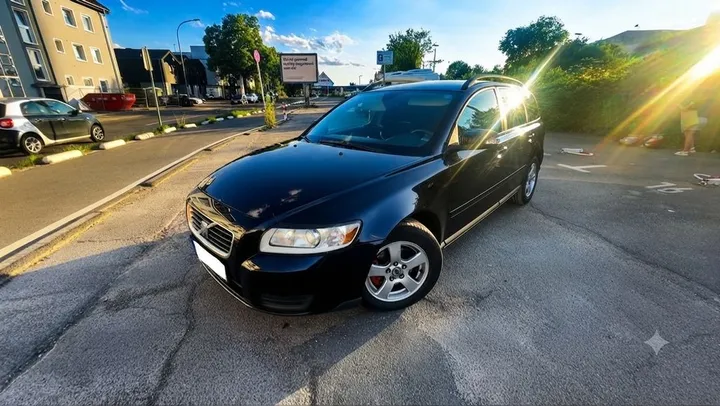 Volvo V50
