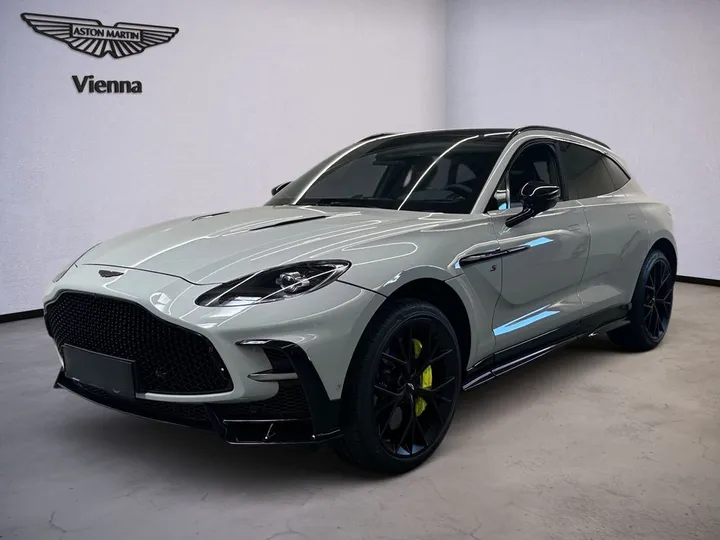 Aston Martin DBX