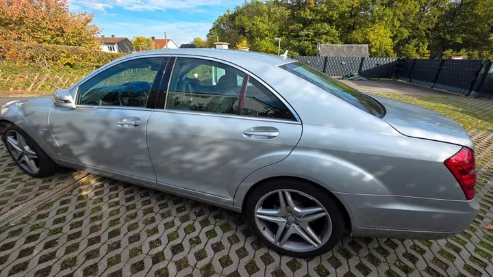 Mercedes-Benz S 320