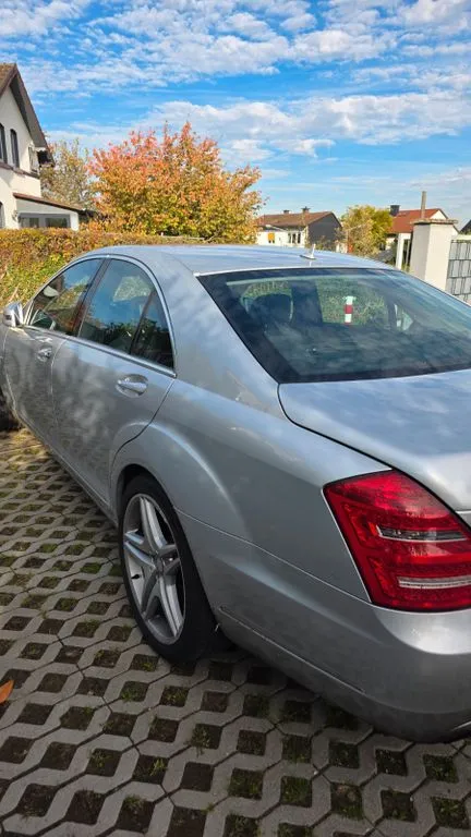 Mercedes-Benz S 320