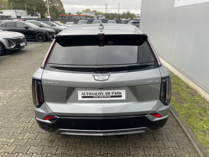 Cadillac OPTIQ