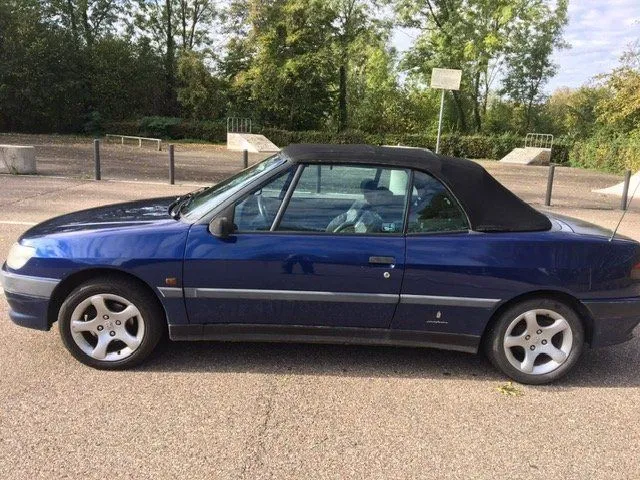 Peugeot 306