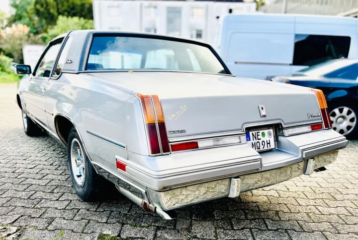 Oldsmobile Cutlass