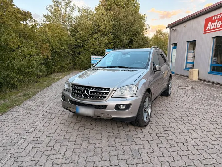 Mercedes-Benz ML 320