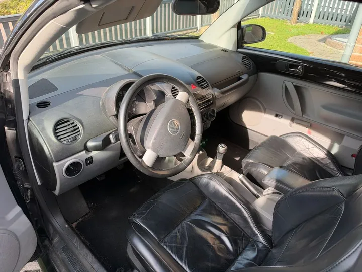 Volkswagen New Beetle