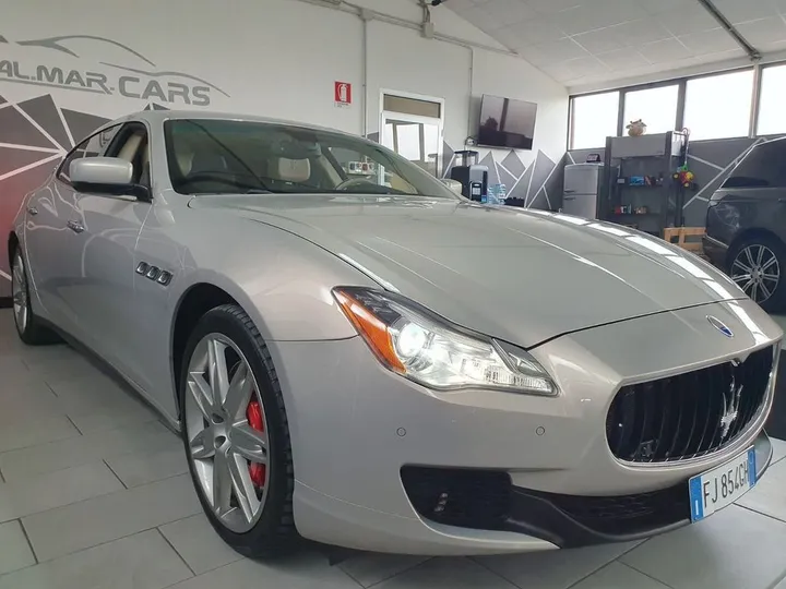 Maserati Quattroporte