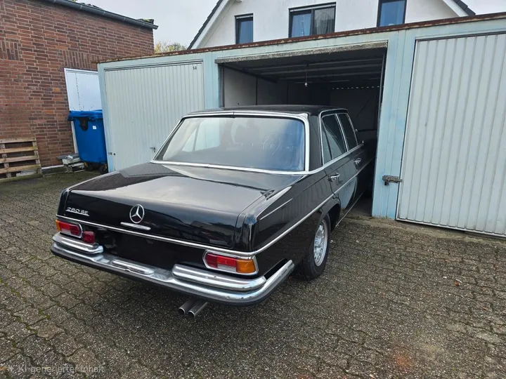 Mercedes-Benz 280