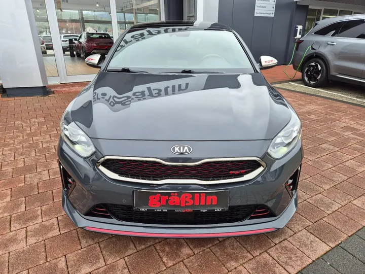 Kia pro cee'd / ProCeed