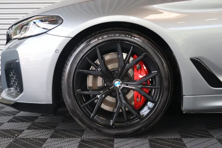 BMW M550