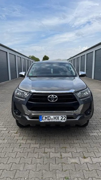 Toyota Hilux