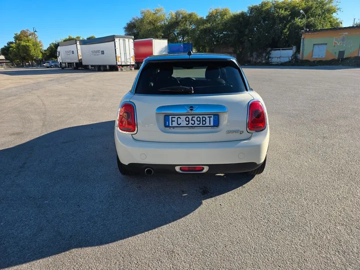 MINI Cooper D