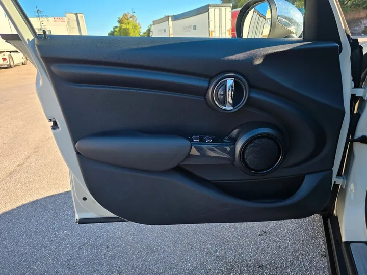 MINI Cooper D