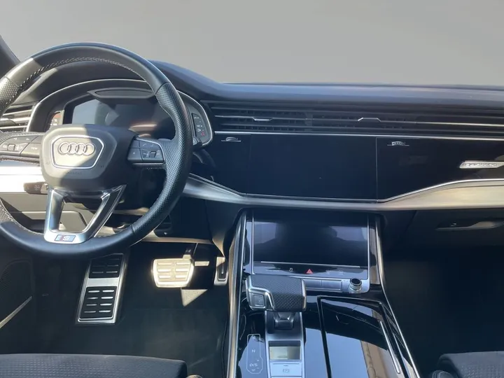 Audi SQ8
