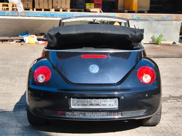 Volkswagen New Beetle