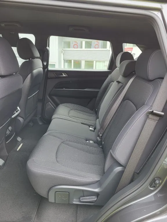 KGM Rexton