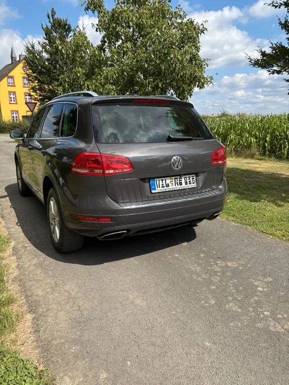 Volkswagen Touareg