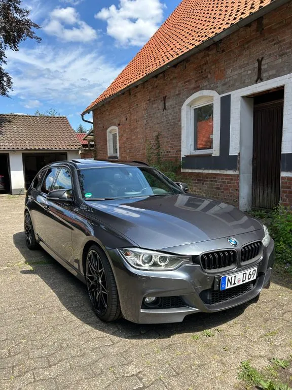 BMW 320