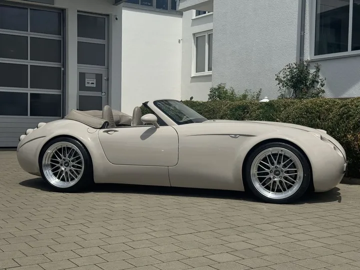 Wiesmann MF 4