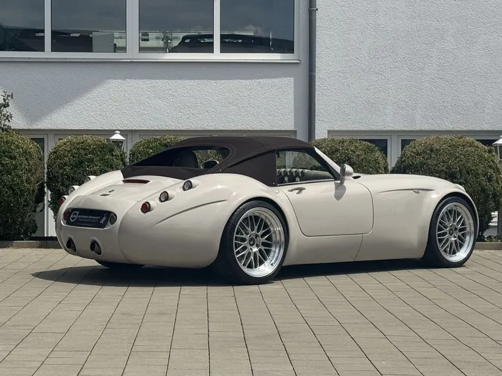 Wiesmann MF 4