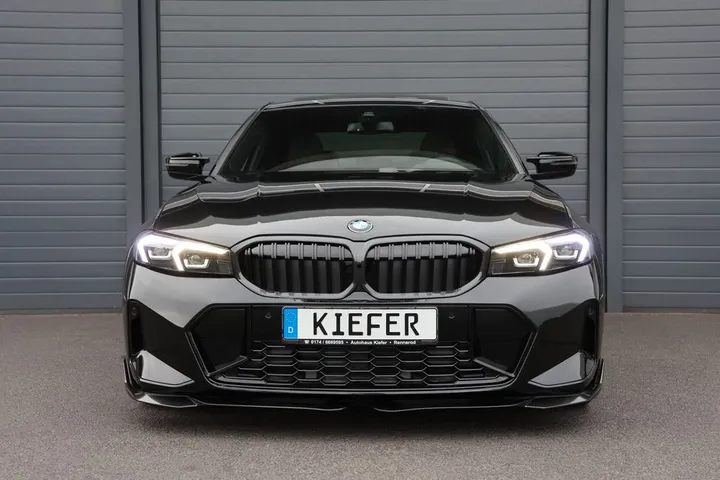 BMW 330