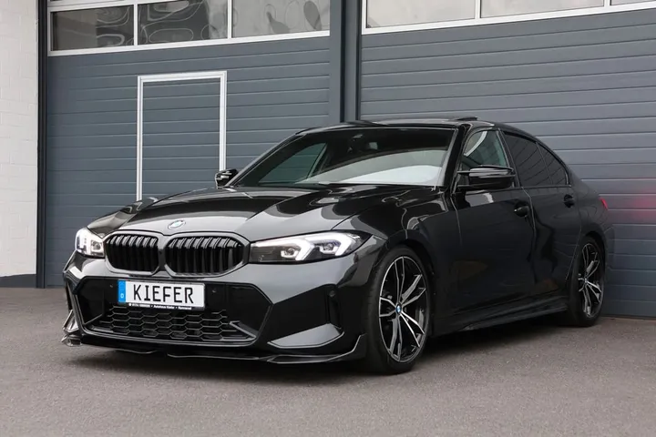 BMW 330