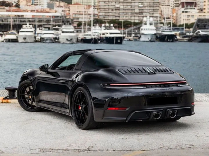 Porsche 992