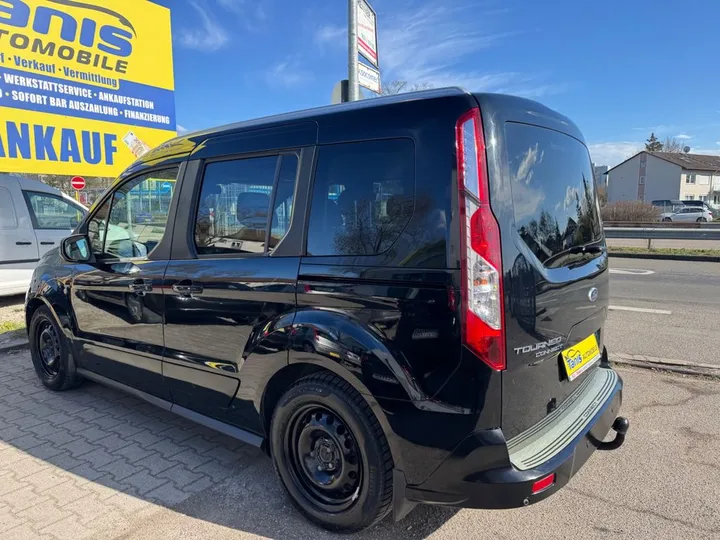 Ford Tourneo