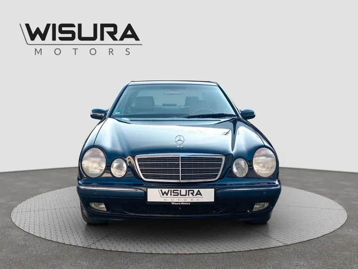 Mercedes-Benz E 430